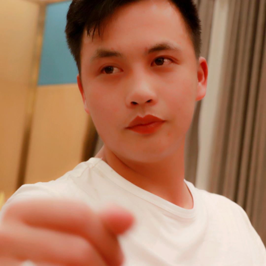 陆  公 子