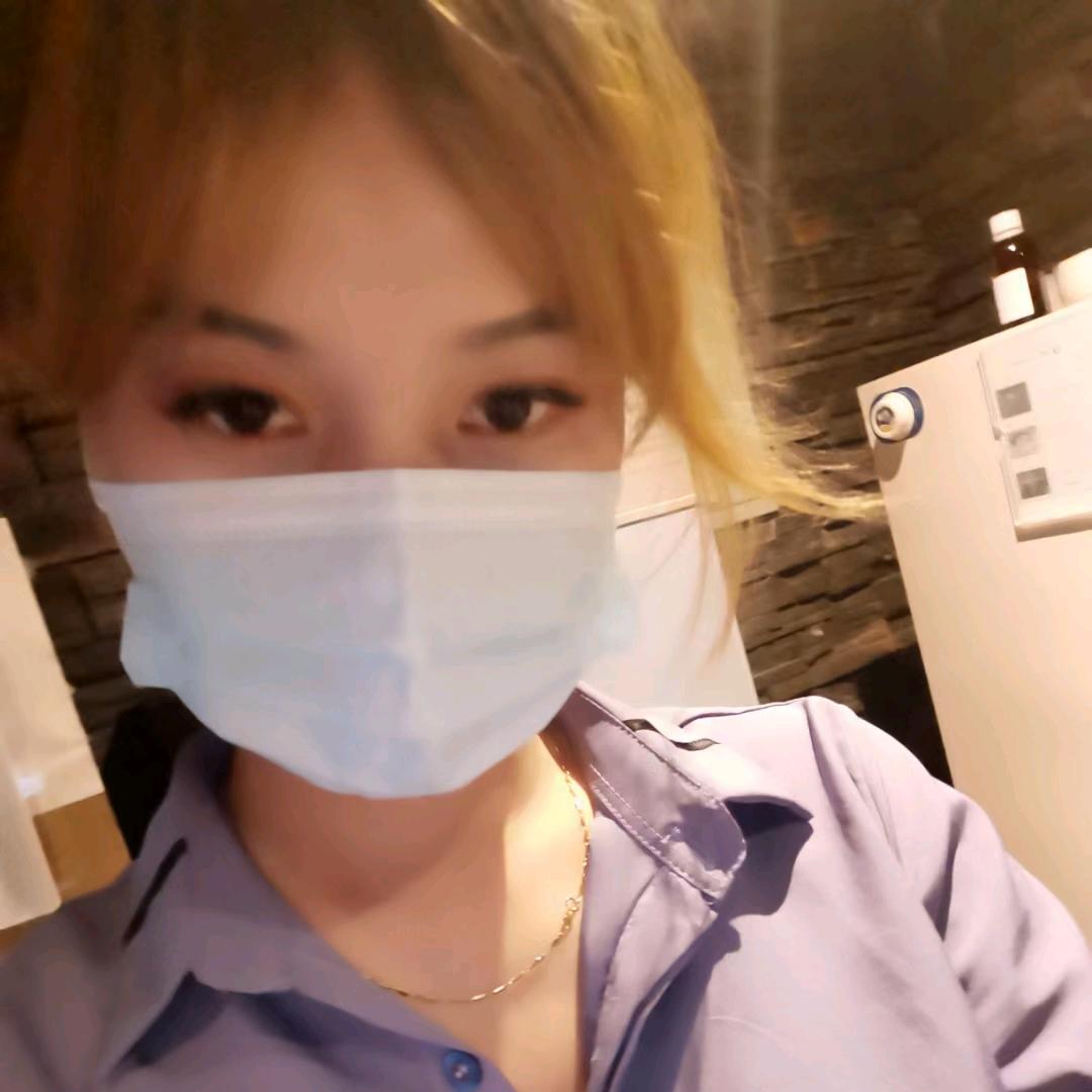 爱吃香菜~