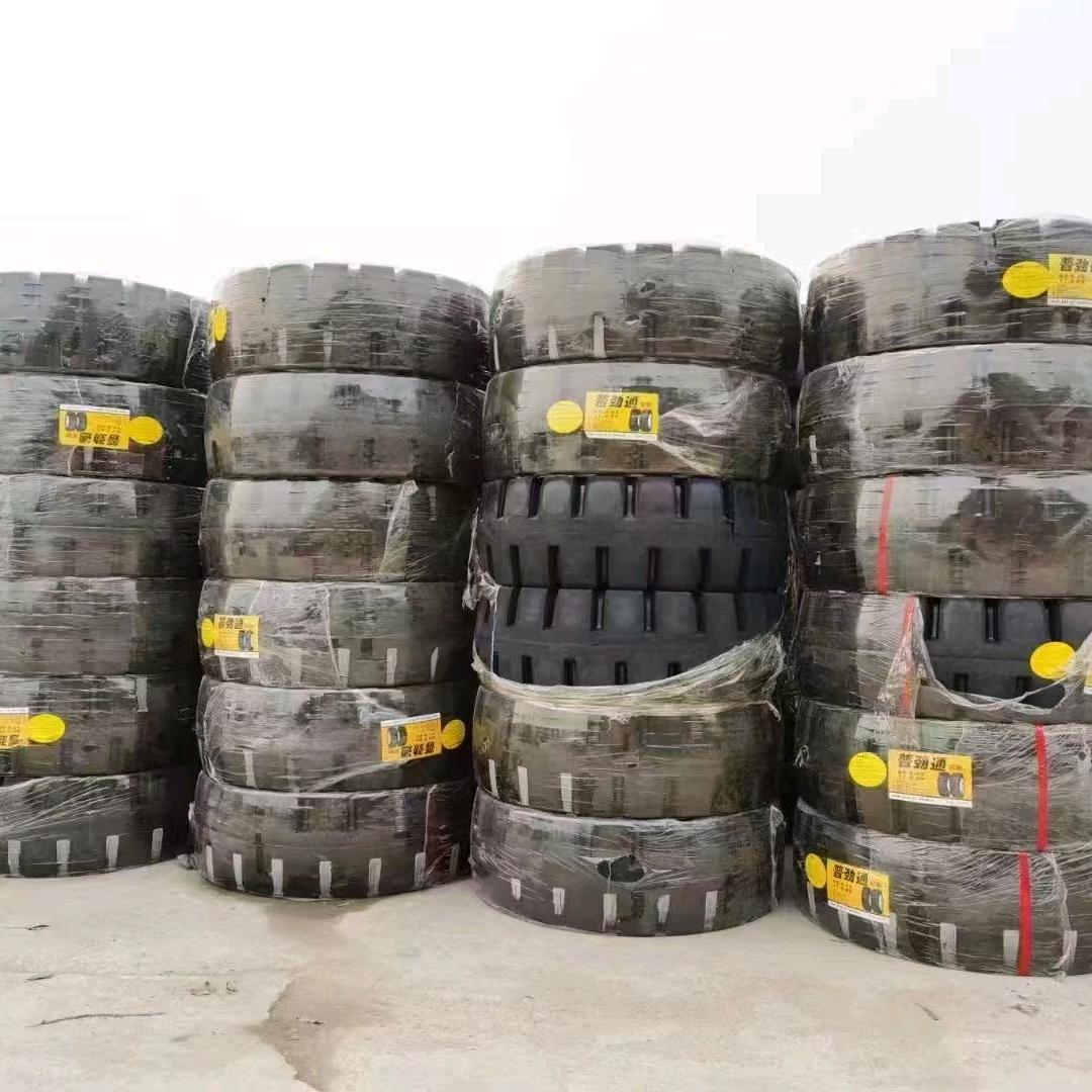 装载机铲车轮胎仓库