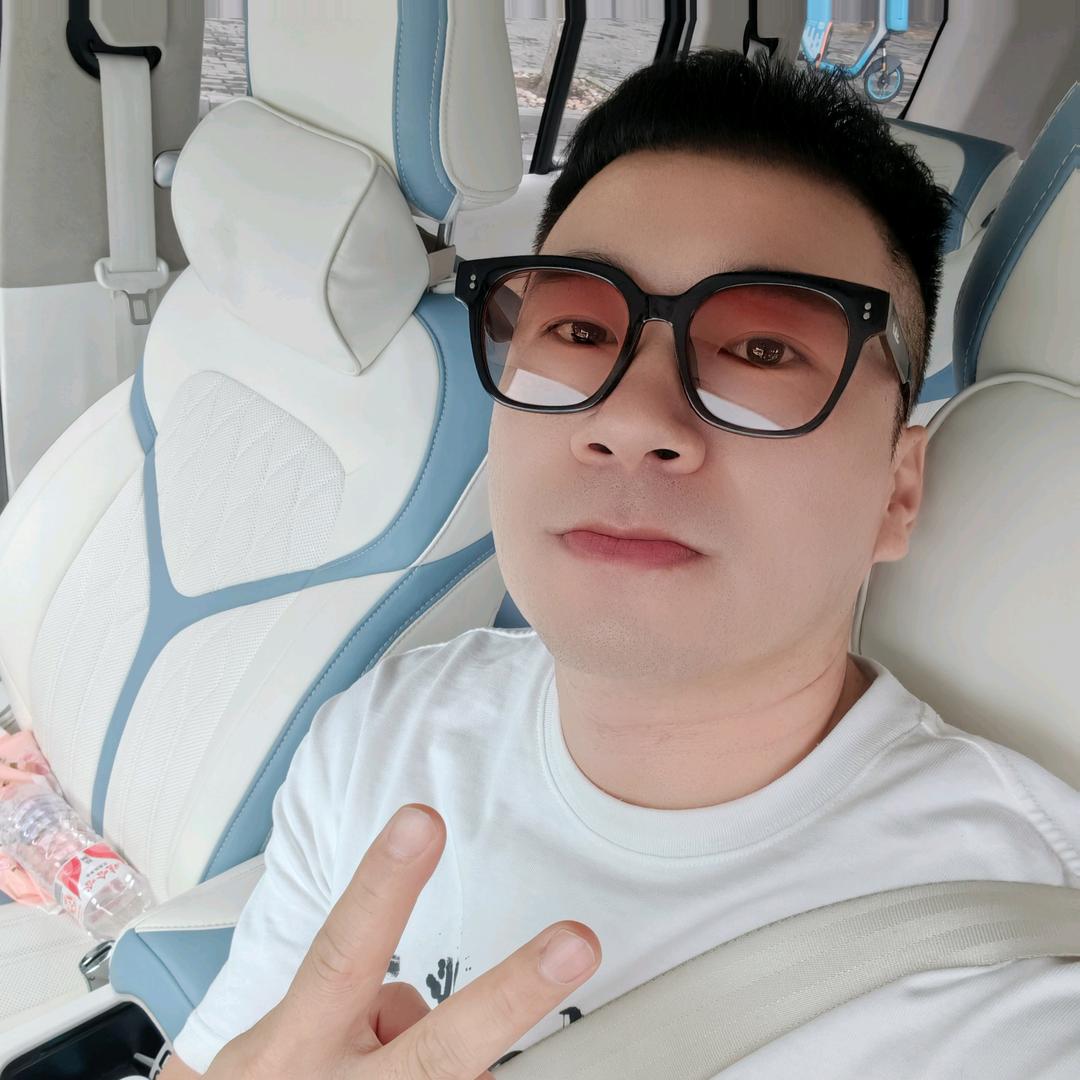 严同學不懂车