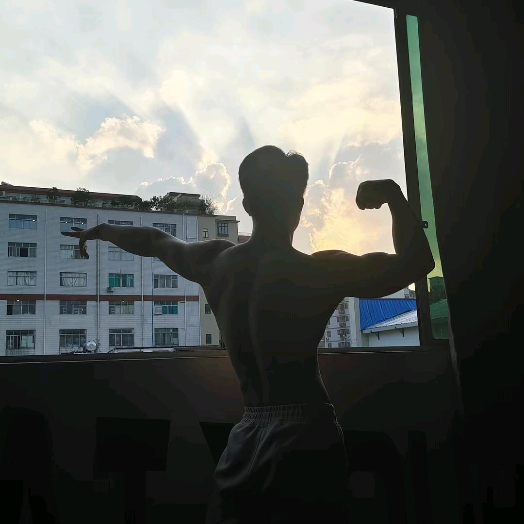 砚山九方游泳馆马教