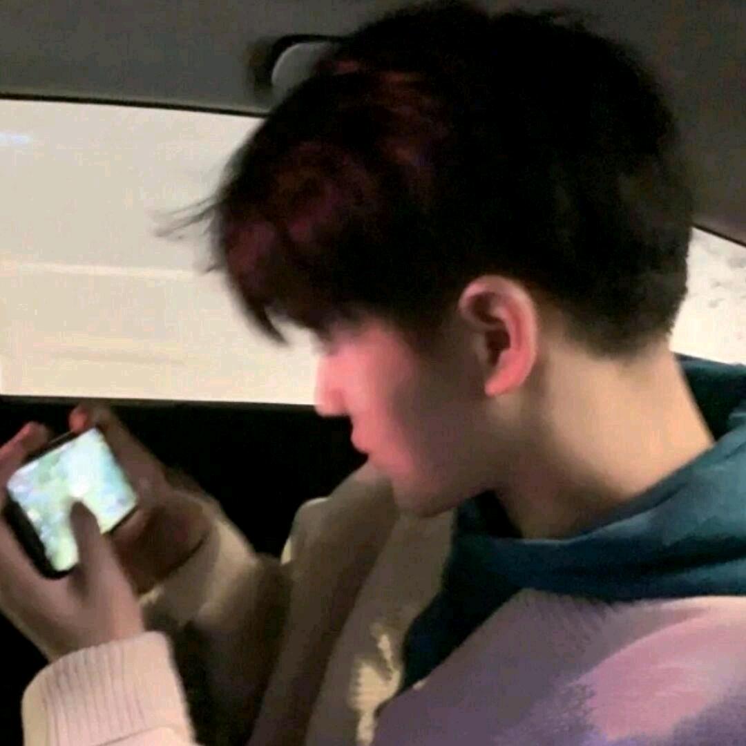 通讯录朋友：爷爷　　　　　　    🪳