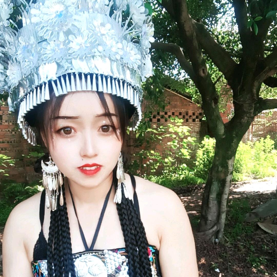 苗家姑娘