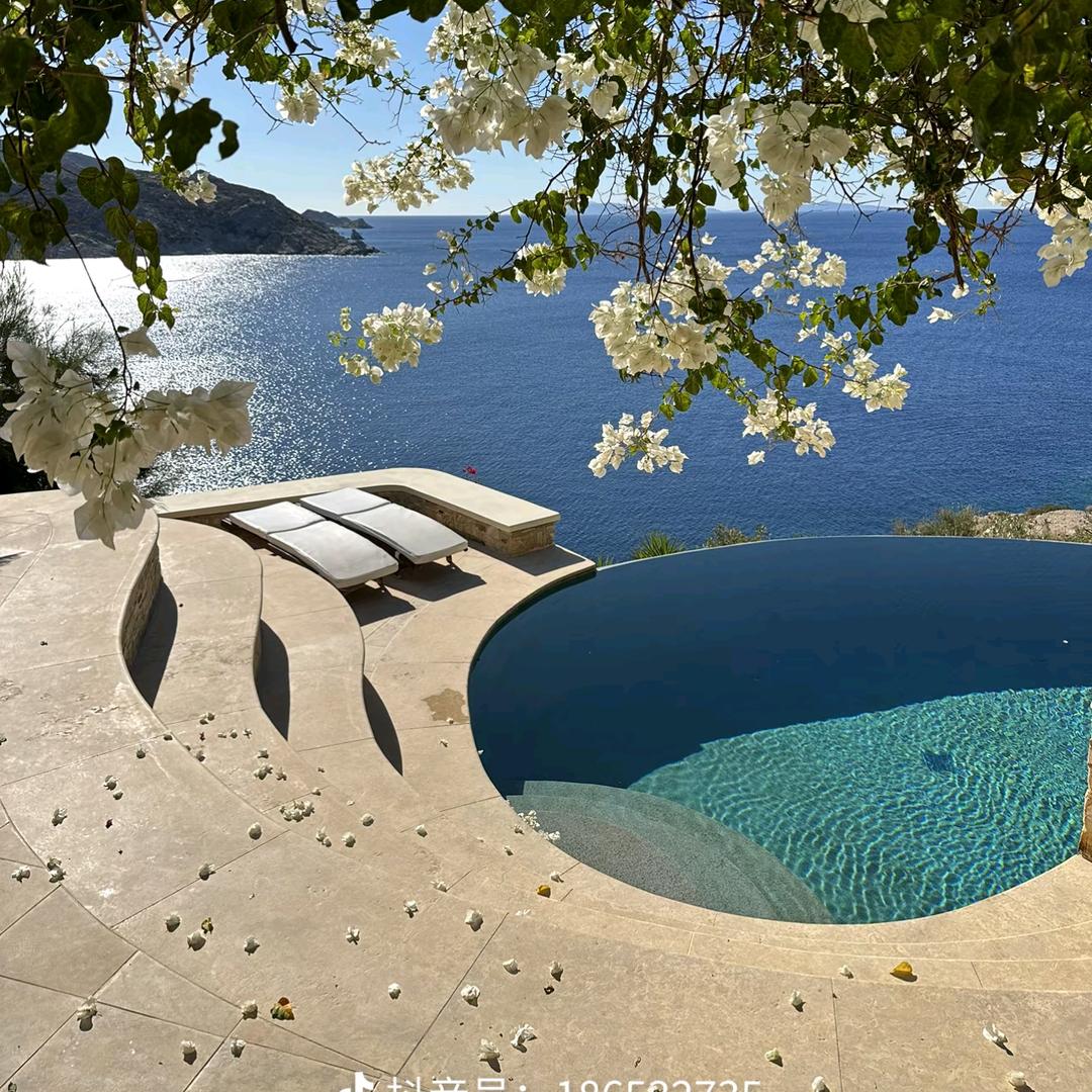 ★月亮上的垂耳兔🌙