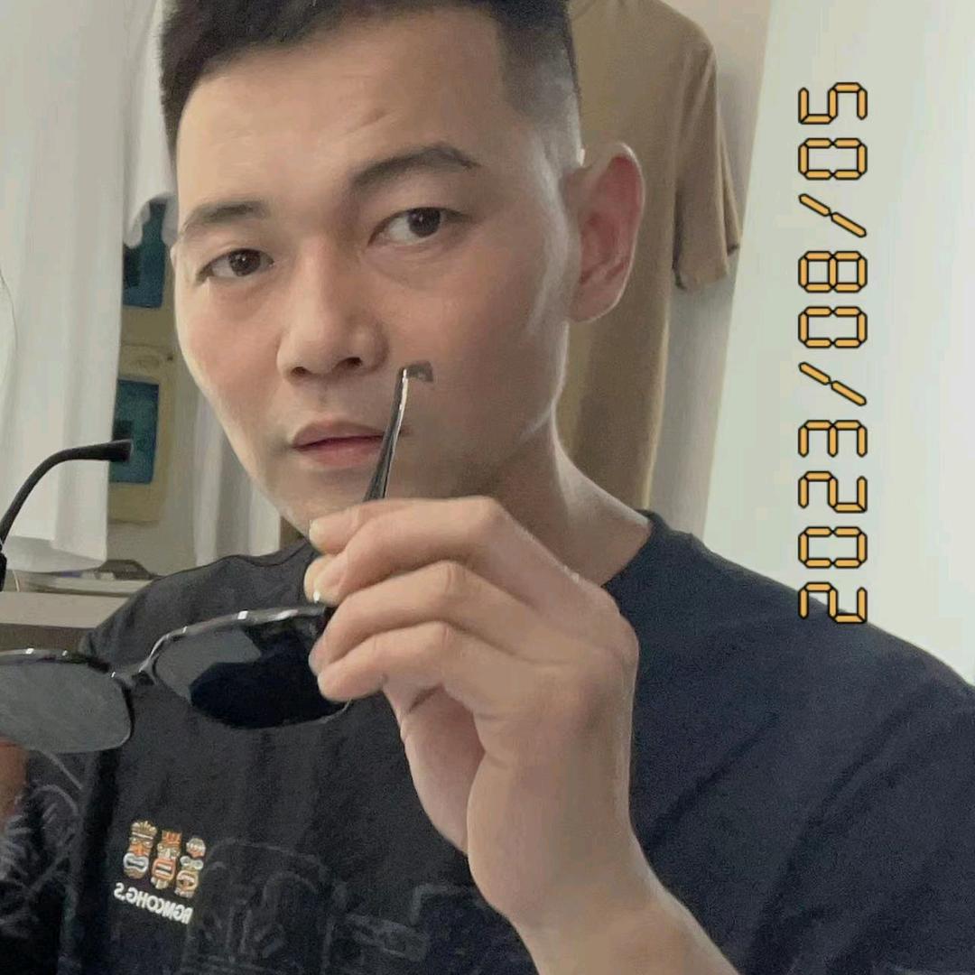 阿伟