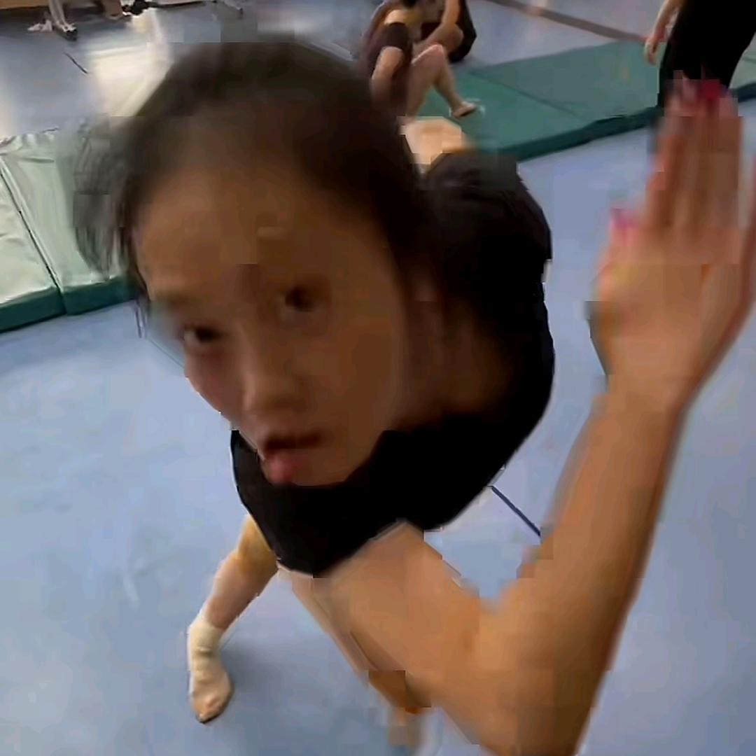 冯安安头像