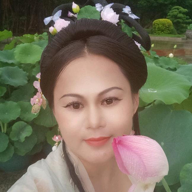 奚梦庭院