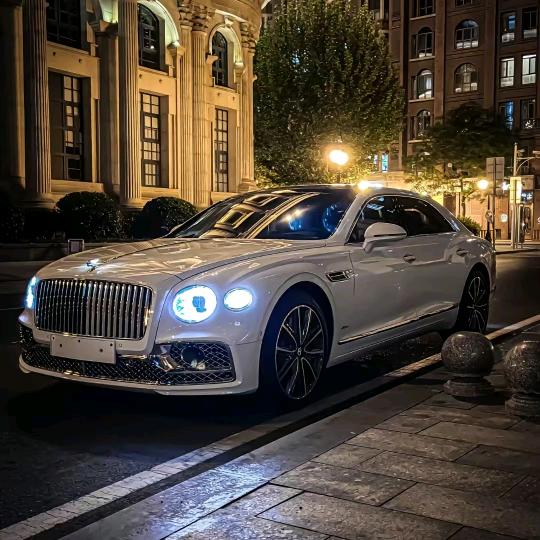 宾利（飞驰车主）1