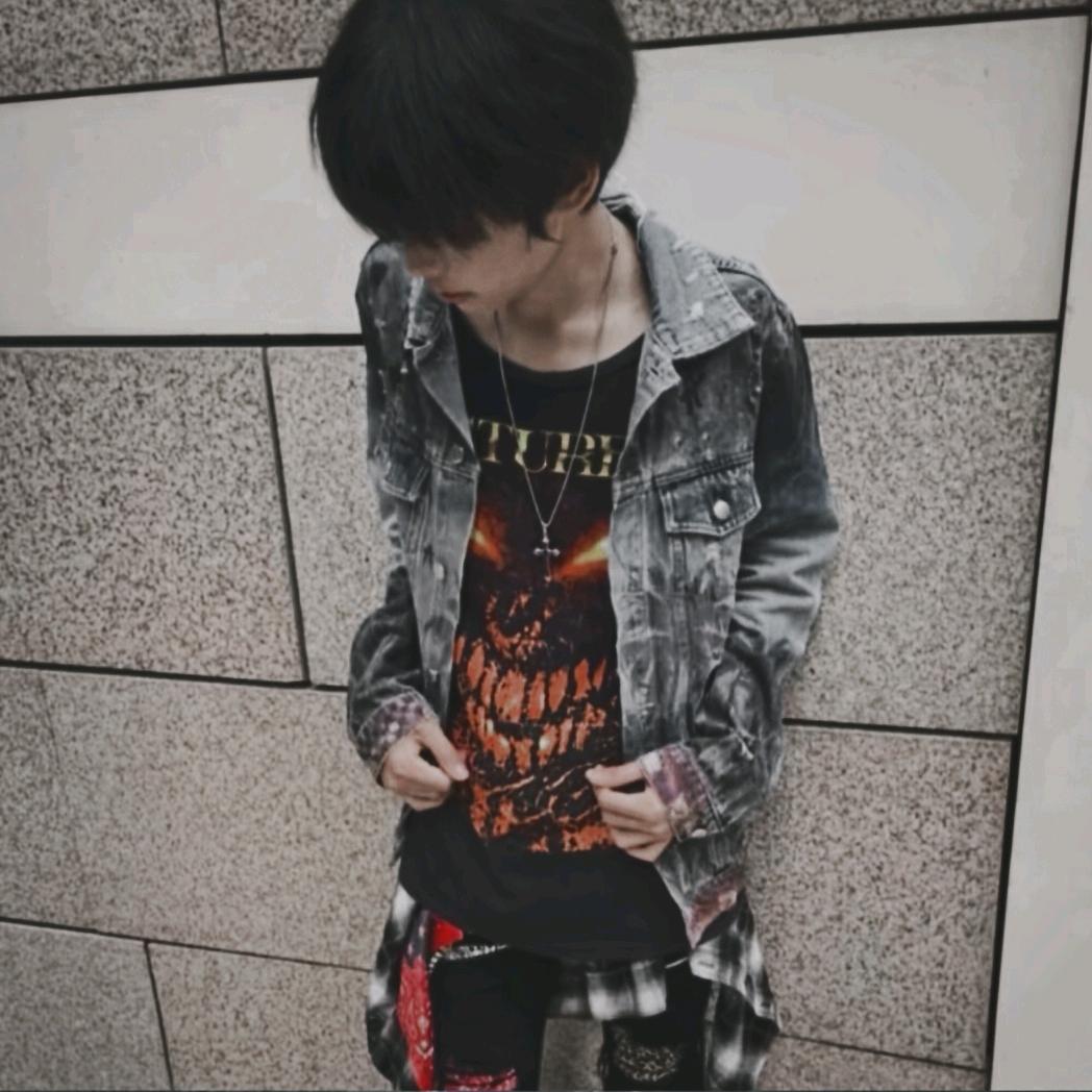 愿回往昔【amiri】头像