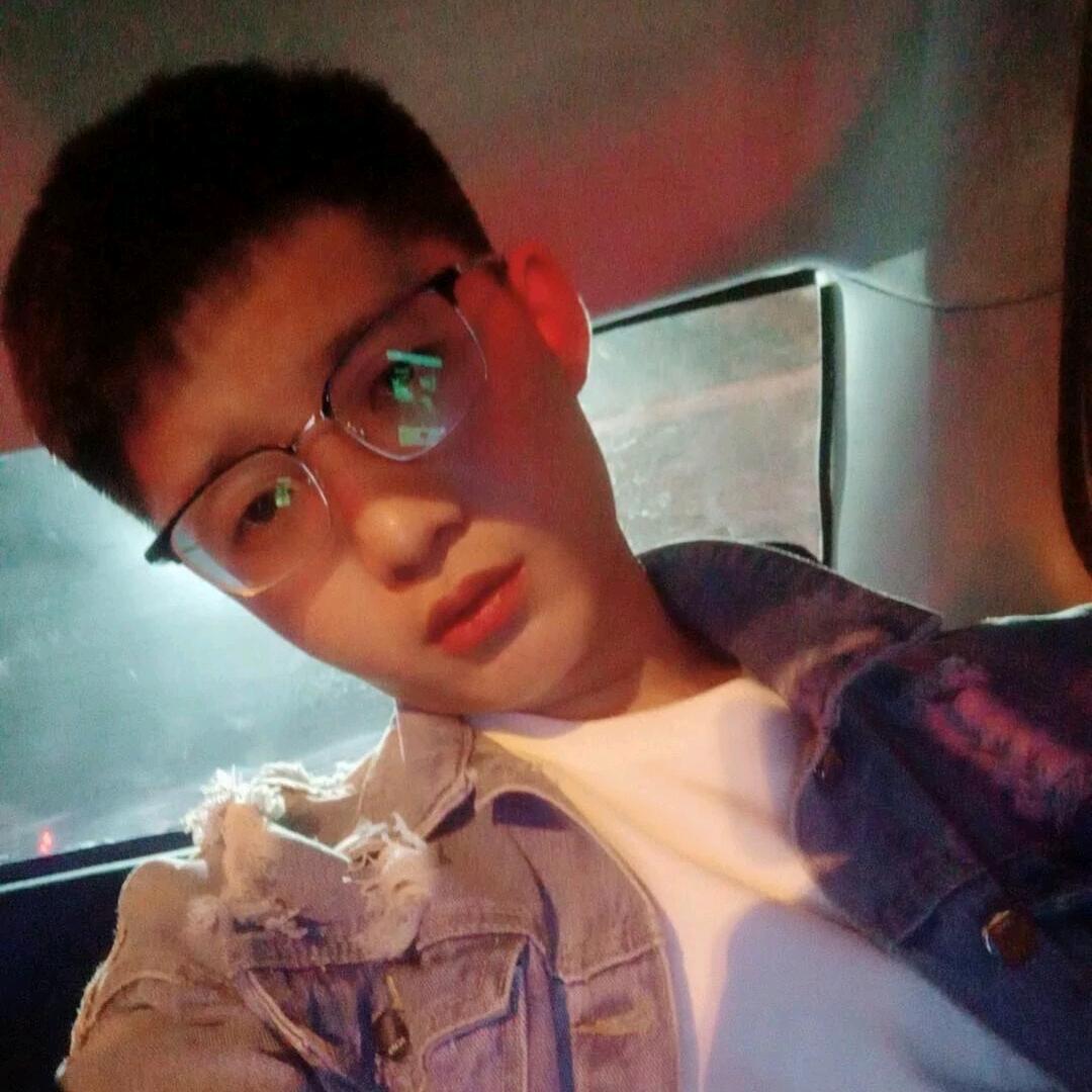 乌海尚剪造型专注烫发