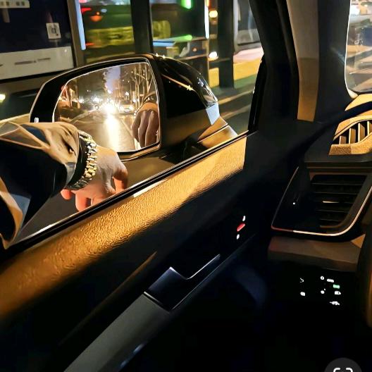 最熟悉的陌生人