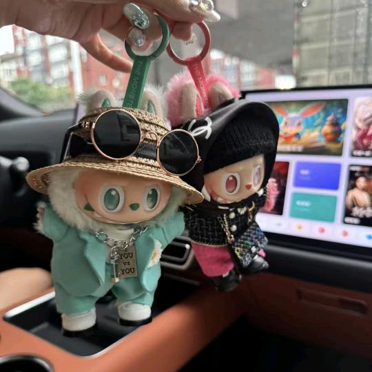 爱吃草莓的麦子