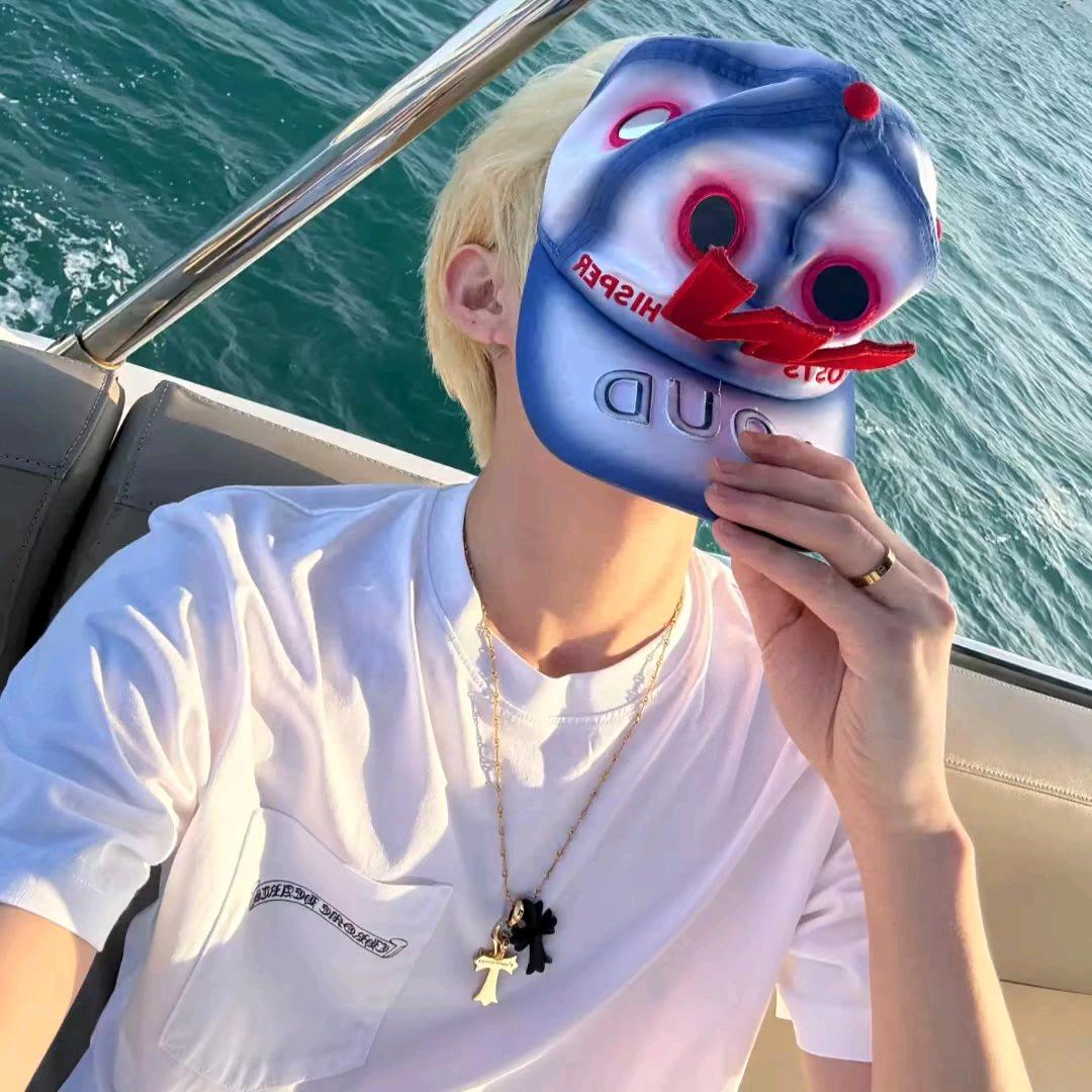 爱哭的小熊