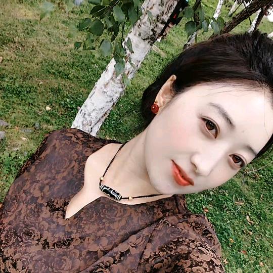 英措💋💋