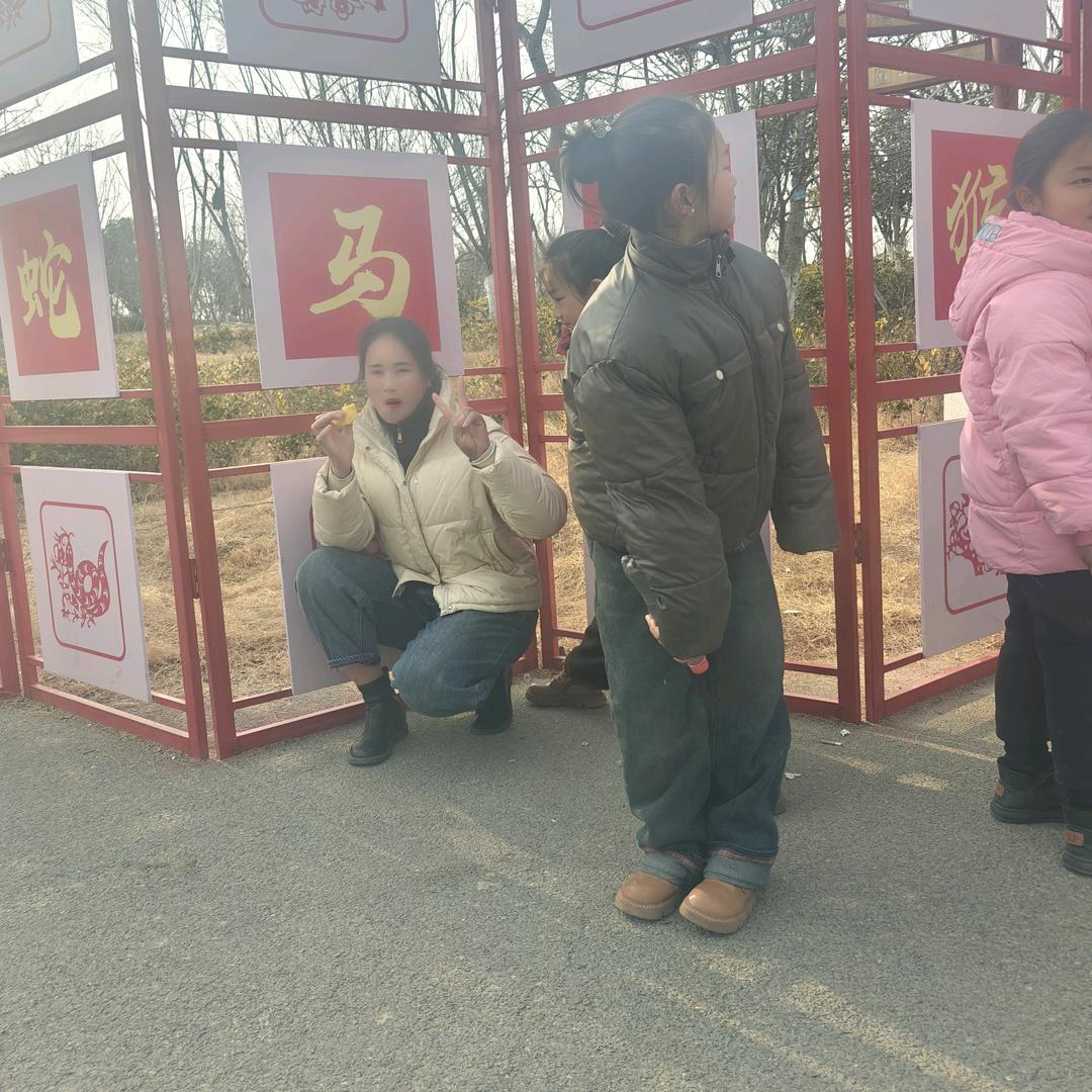 张弓门窗徐姐