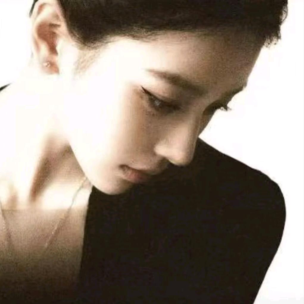 气场两米八的大帅哥