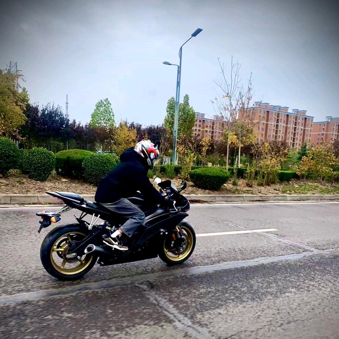 玩TK100的小.小晨