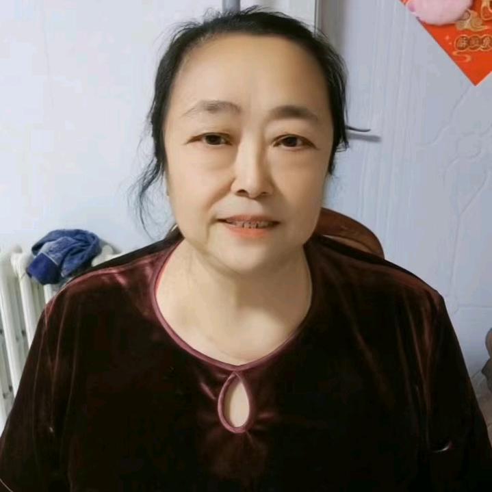 追梦姐（盖氏家族）早上7.10分开播