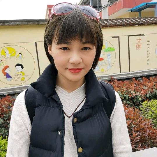 铮铮妈