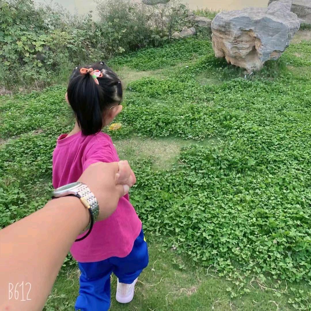 花开向阳~
