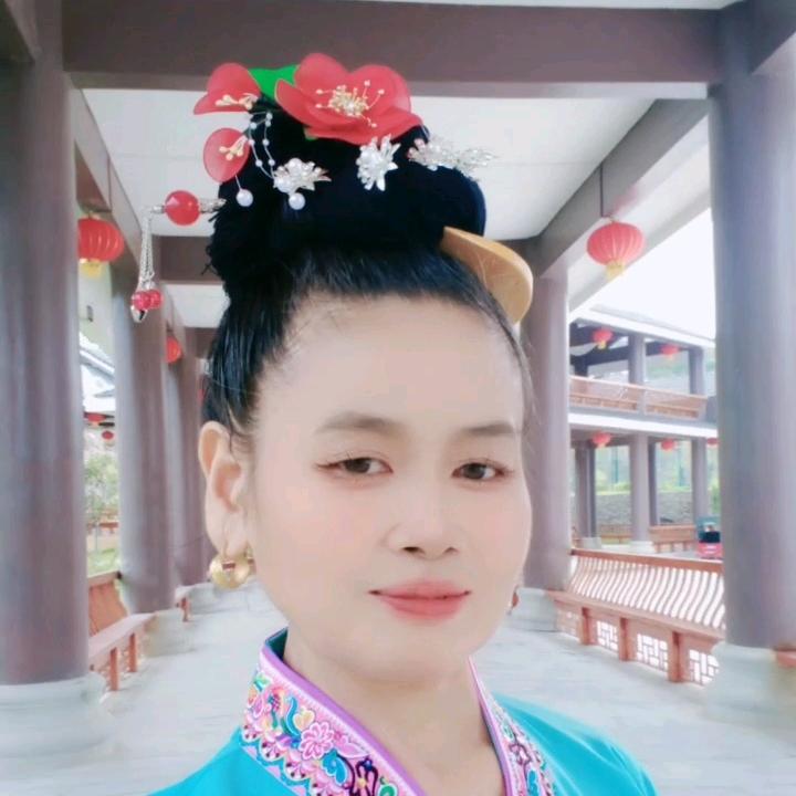 梁梅