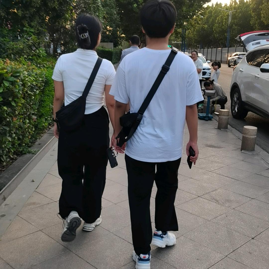 丽