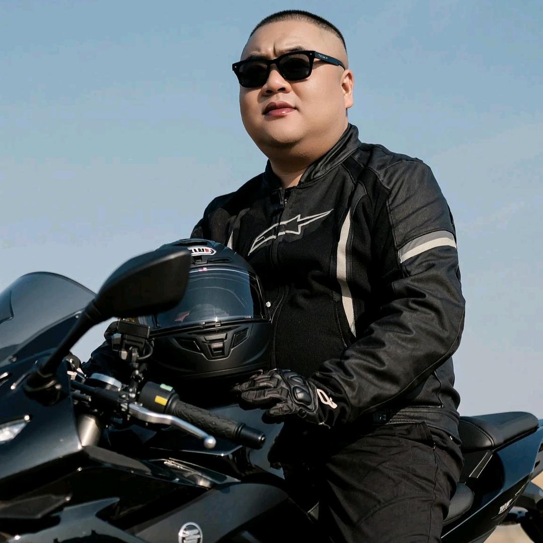 斯文孙💸 😎