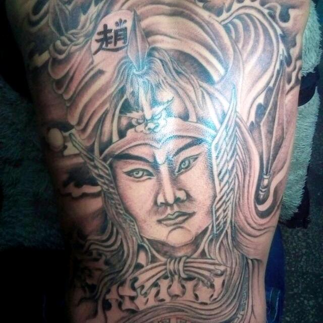 闭眼ぃ笑曾经