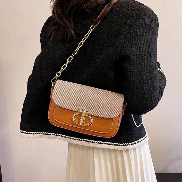 阳光刺眼，微风正好