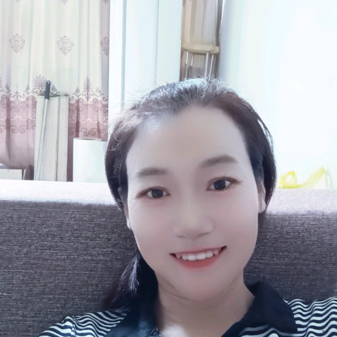 阿霞.