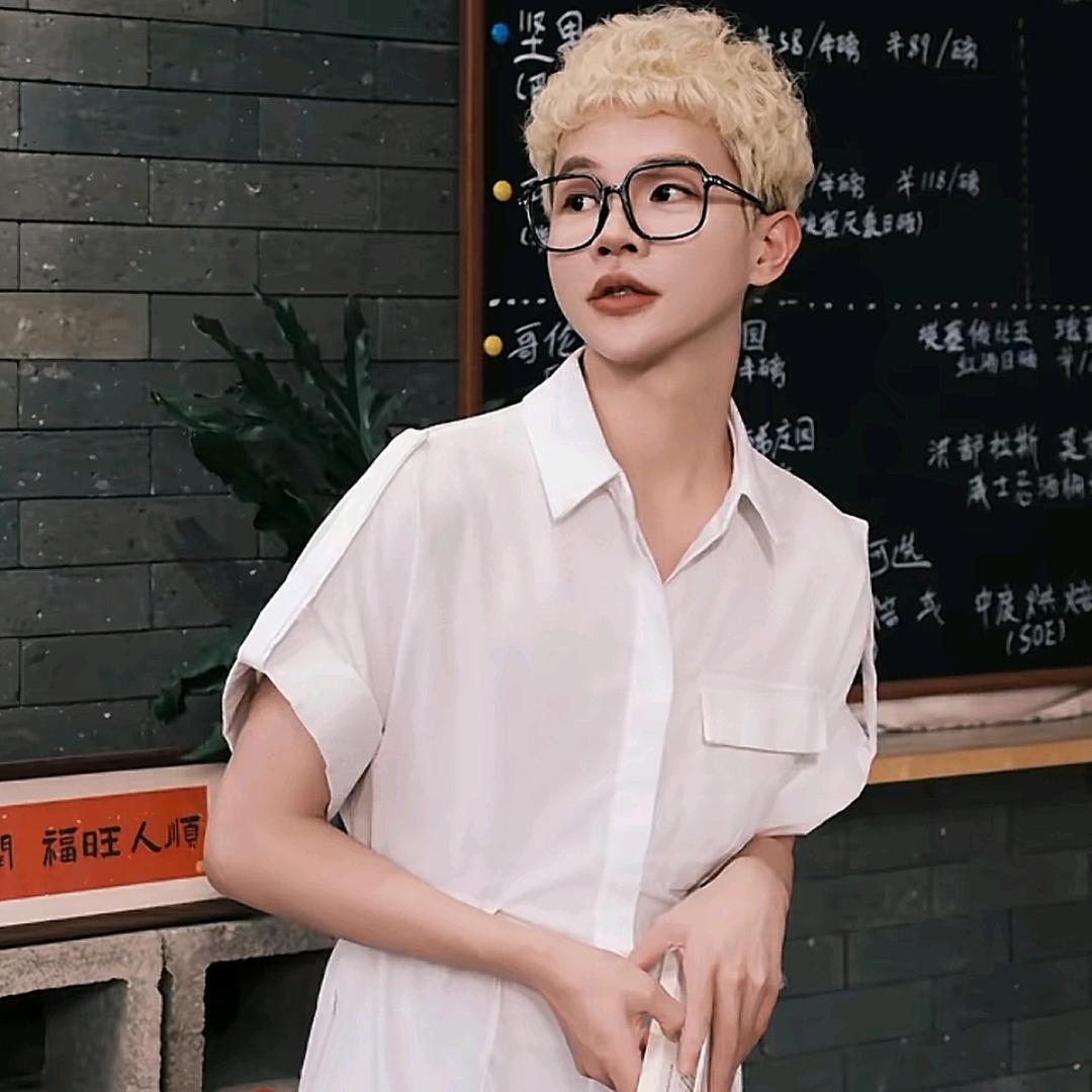 QIAOLA乔拉-轻奢极简衣厨