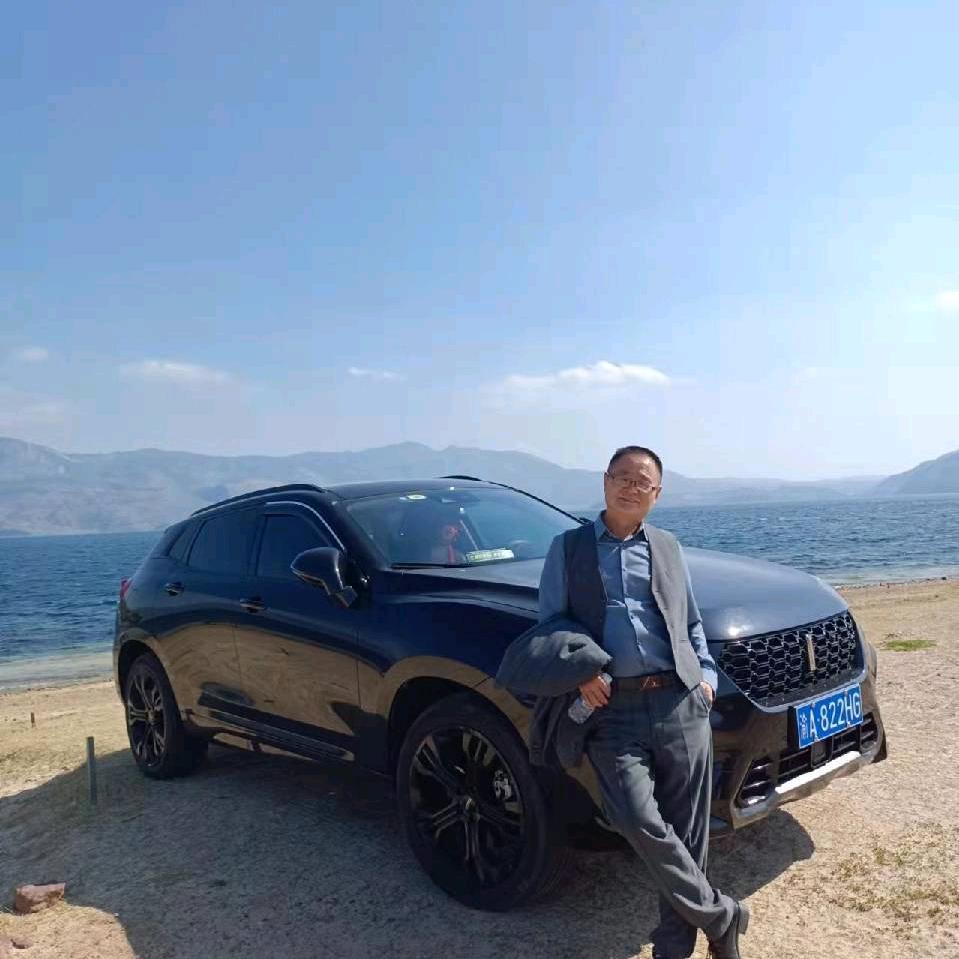 潇洒的毛毛哥