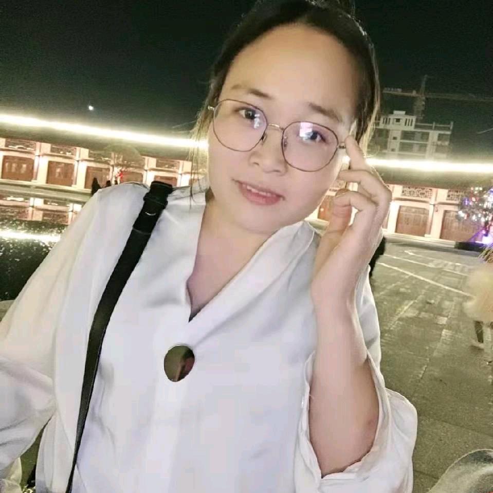 养发小天使小芳