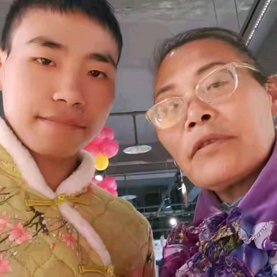 重庆还乡母子姐图文短视频带货