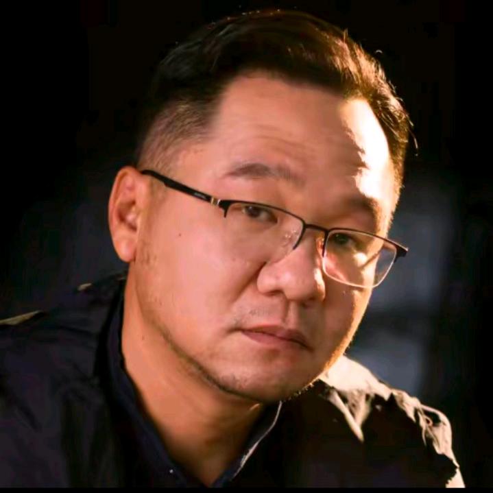 大漠叔叔(橱窗)