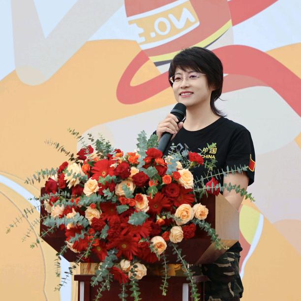 双藤校妈妈徐校长-粉啦教育