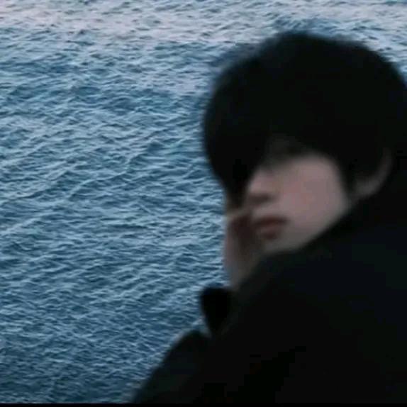 厕所里的艺术家