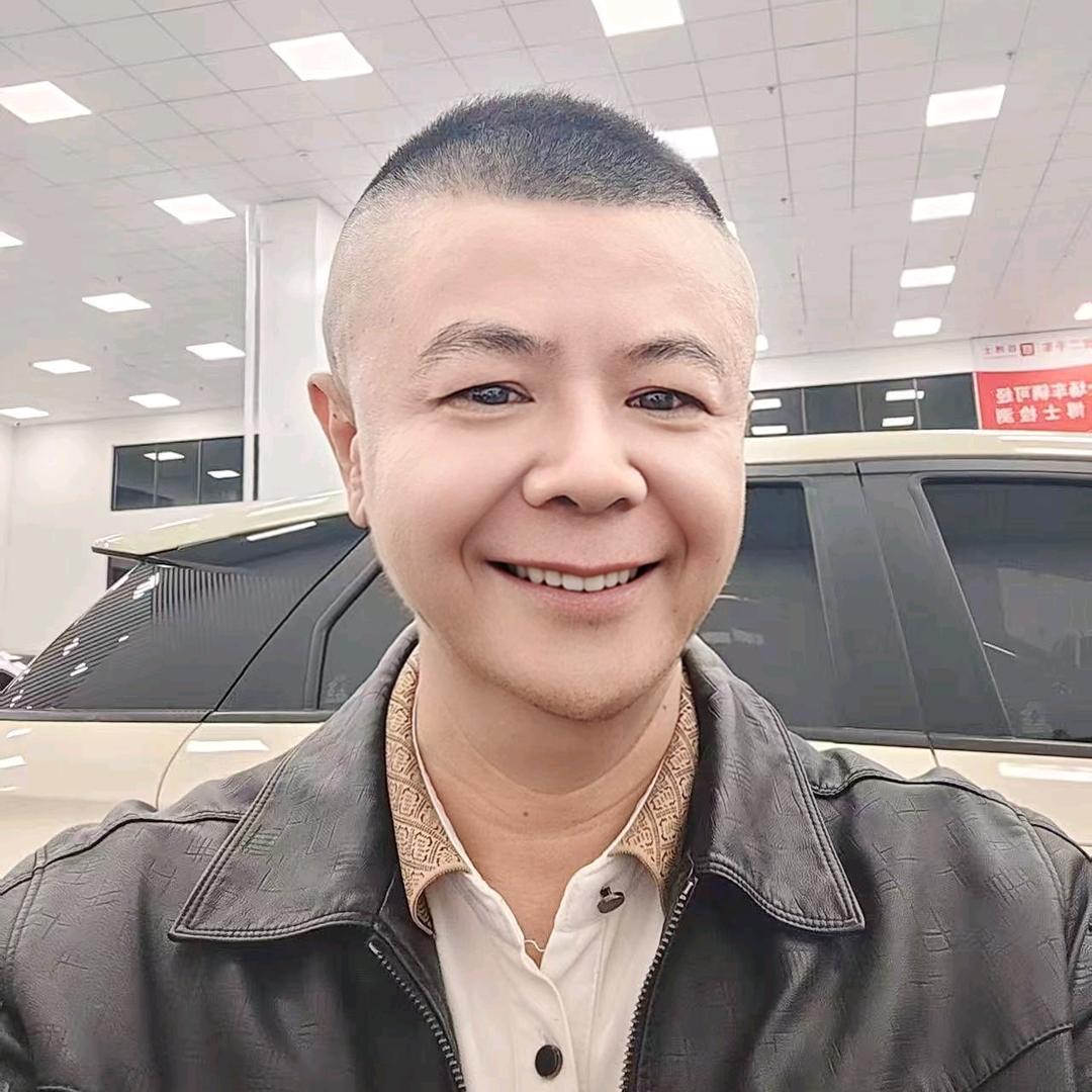 汇龙  荔森二手车2