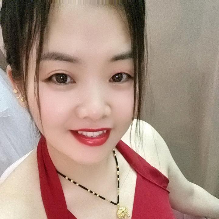 淼淼   .