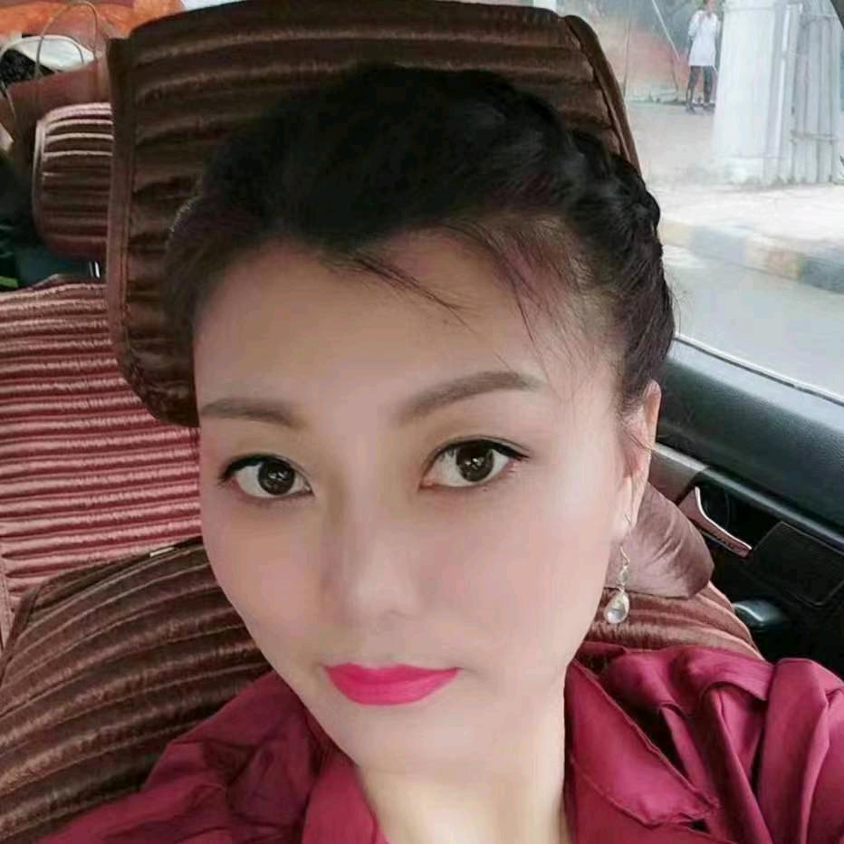 大女人杨青