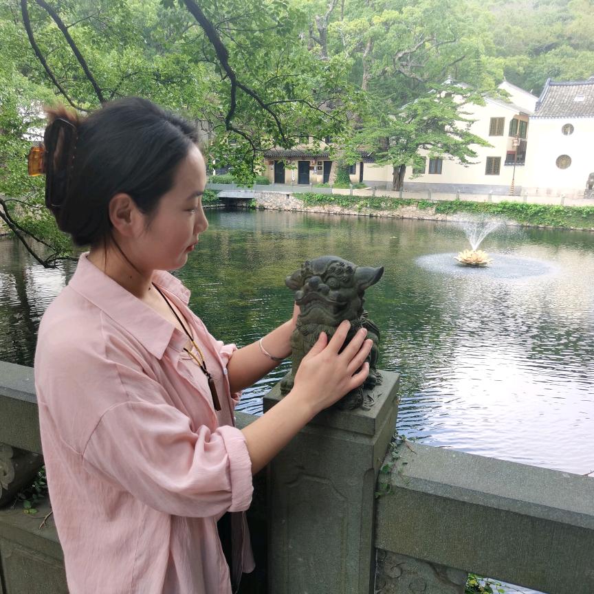 颜