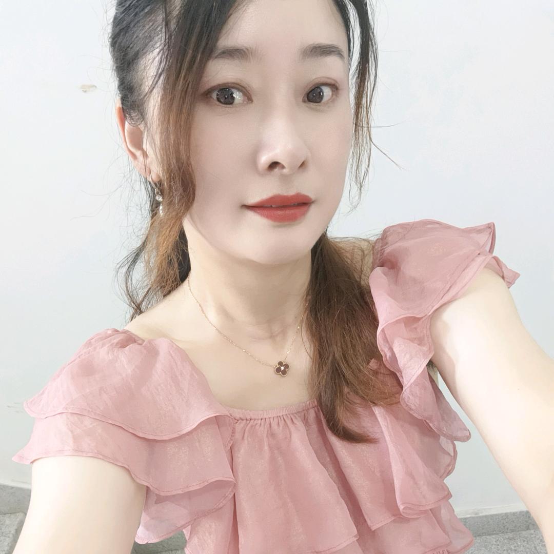 浅笑烟然