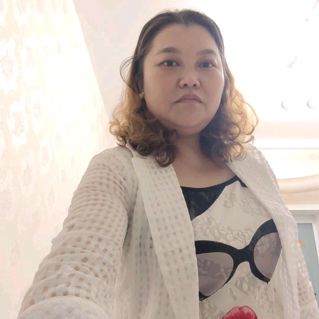 小波菜，每晚8:10
