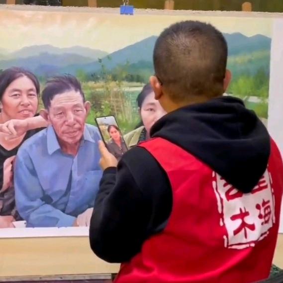 教画画的邱老师