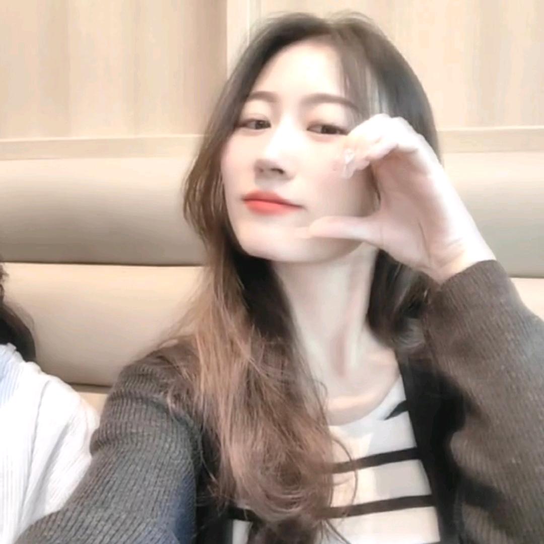 柒月