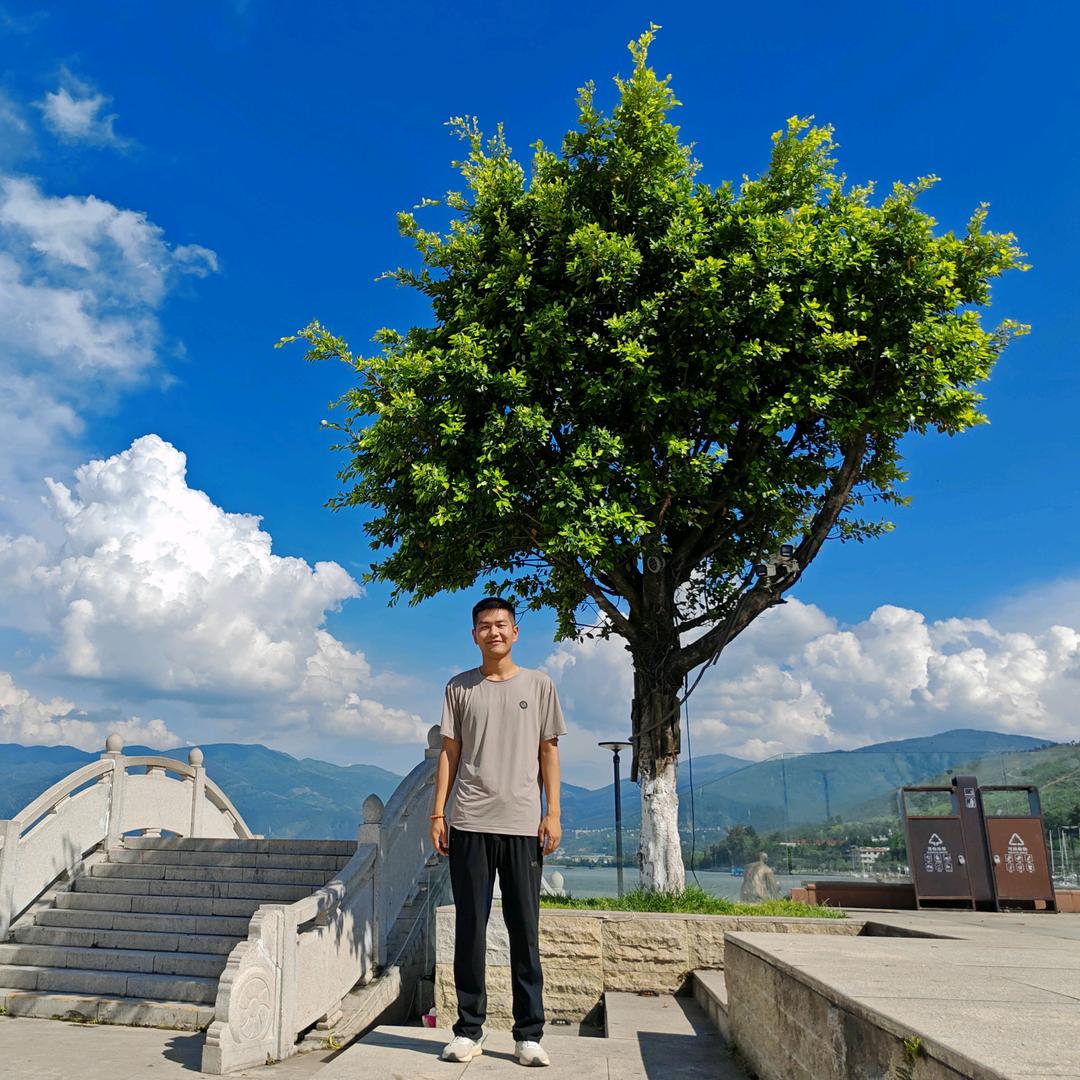 沃果车厘子.刘育峰