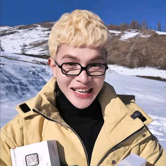 QIAOLA乔拉-轻奢极简衣厨