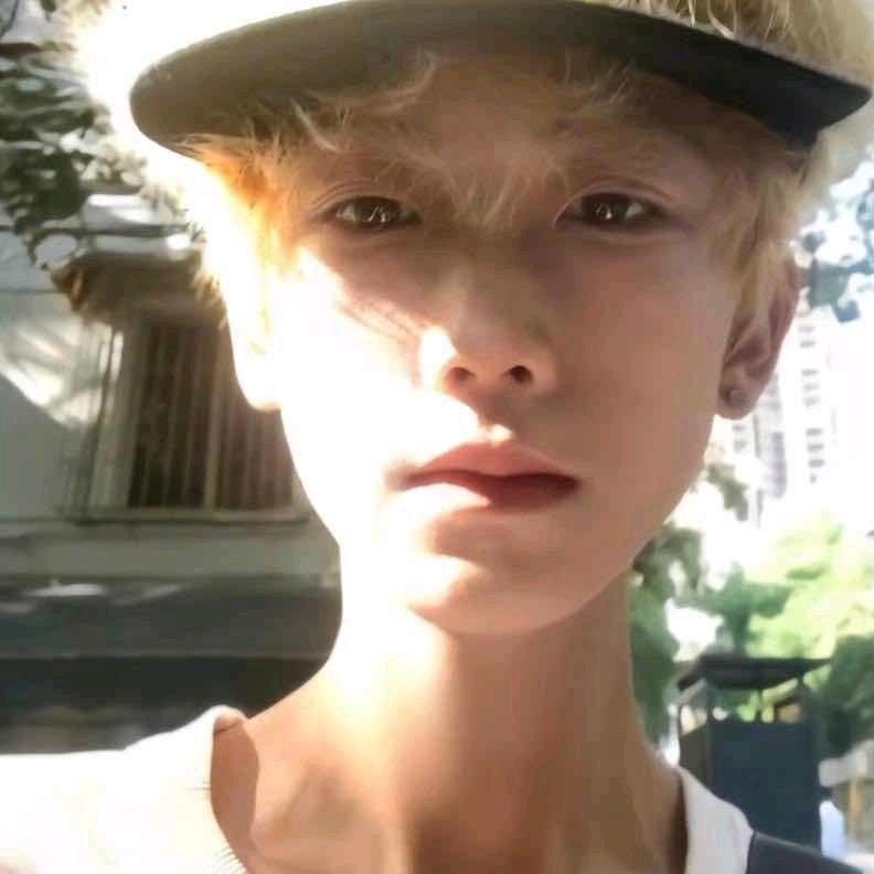 痔疮上纹身缩进去考公被主任发现辞退混社会