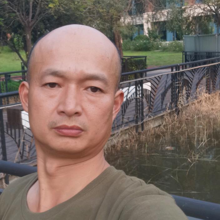 航航爸