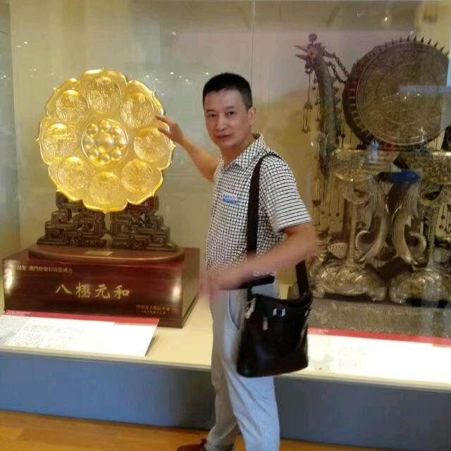 喜洋洋卍禅醫
